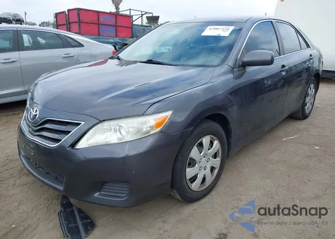 2011 Toyota Camry Le z USA, uszkodzony, nr VIN 4T1BF3EK5BU609031